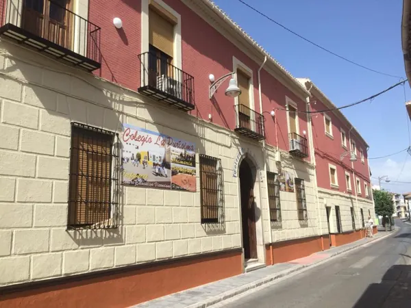 Fachadas y trabajos verticales · 14