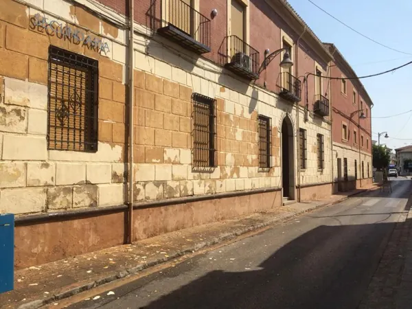 Fachadas y trabajos verticales · 17