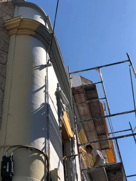 Fachadas y trabajos verticales · 23