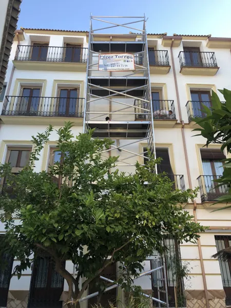 Fachadas y trabajos verticales · 38